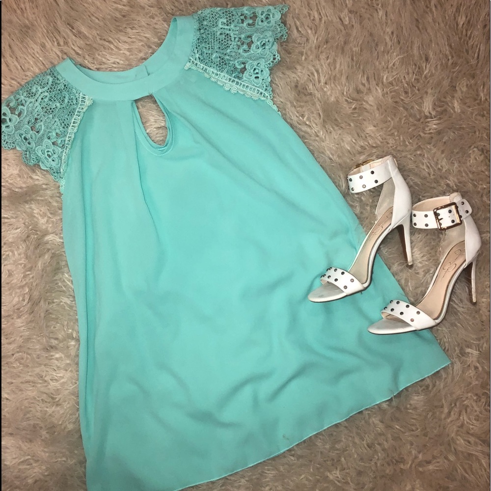 Mint Lace Sleeved Dress